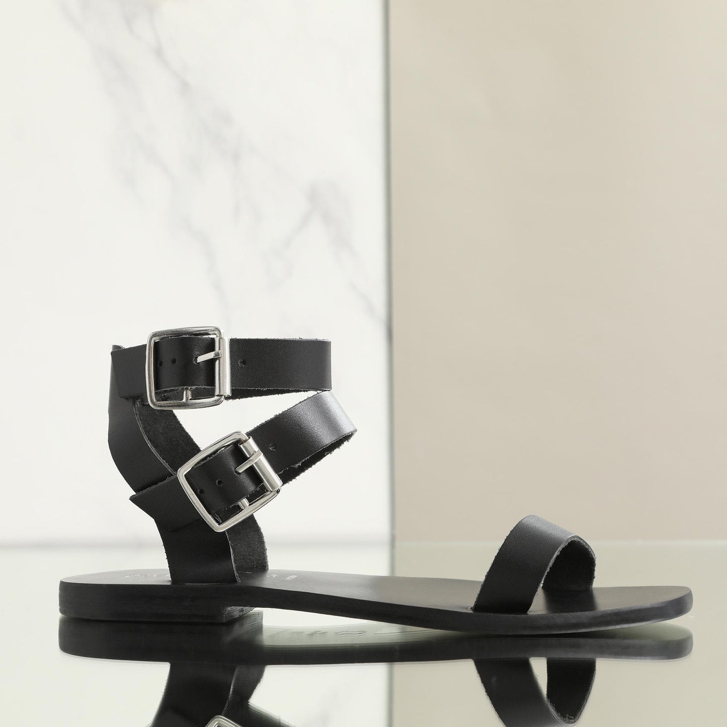 Bhavna sandales en cuir black