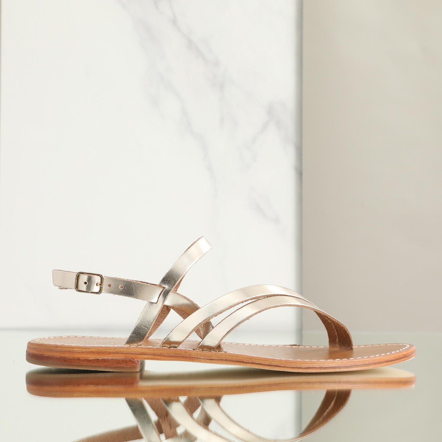 Cora sandales en cuir gold