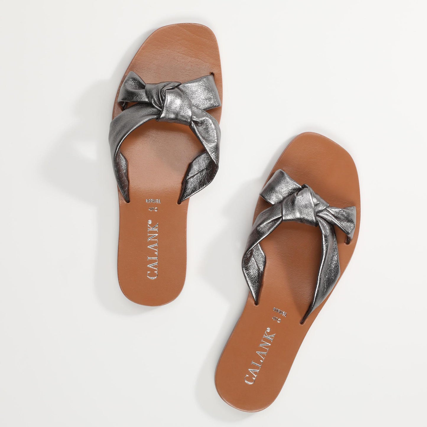 DORREH sandales en cuir pewter