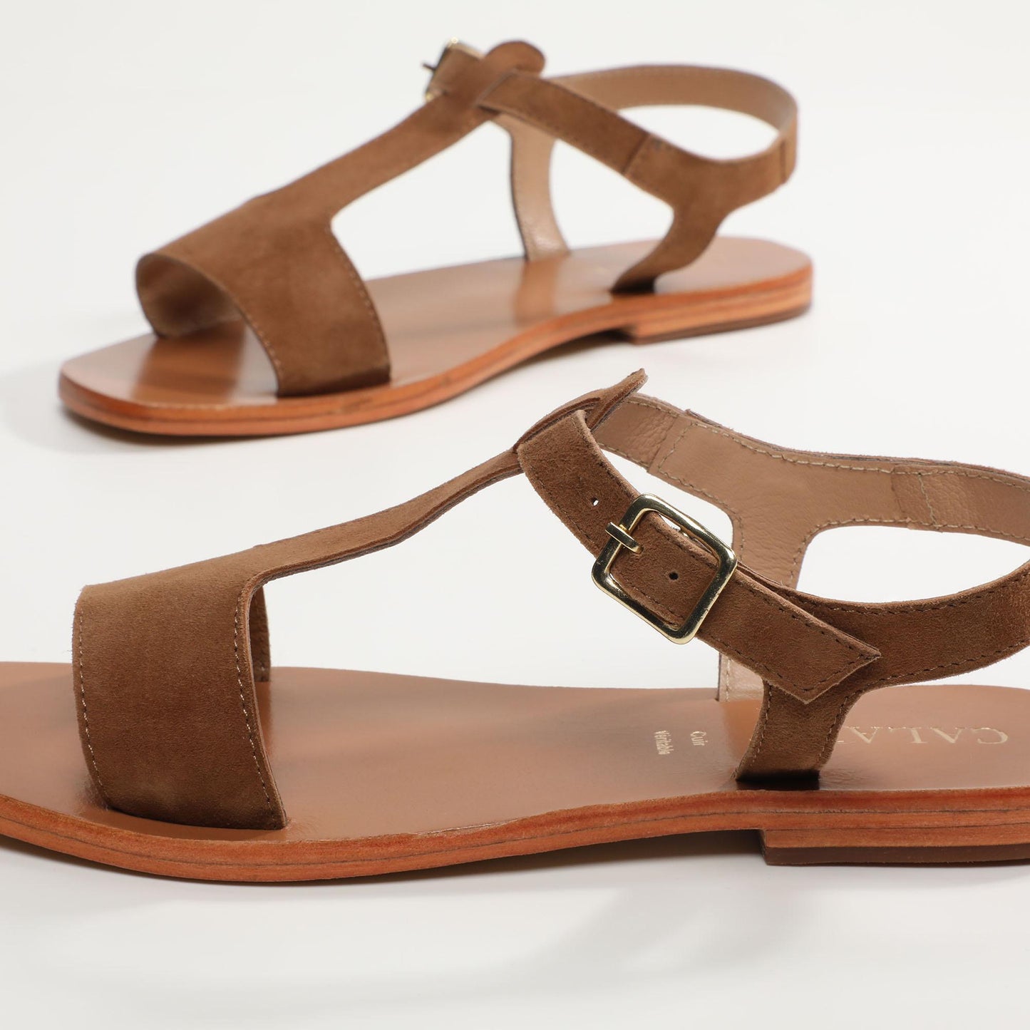 FARNOUSH sandales en cuir camel