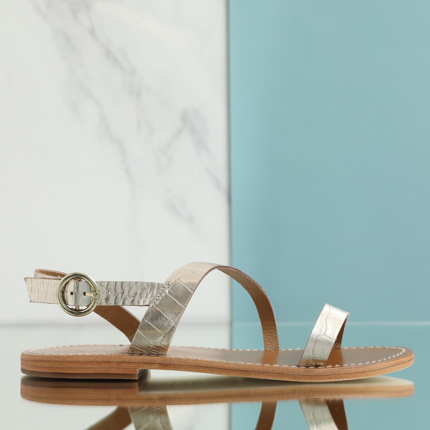 FATOMEH sandales en cuir lt gold croco