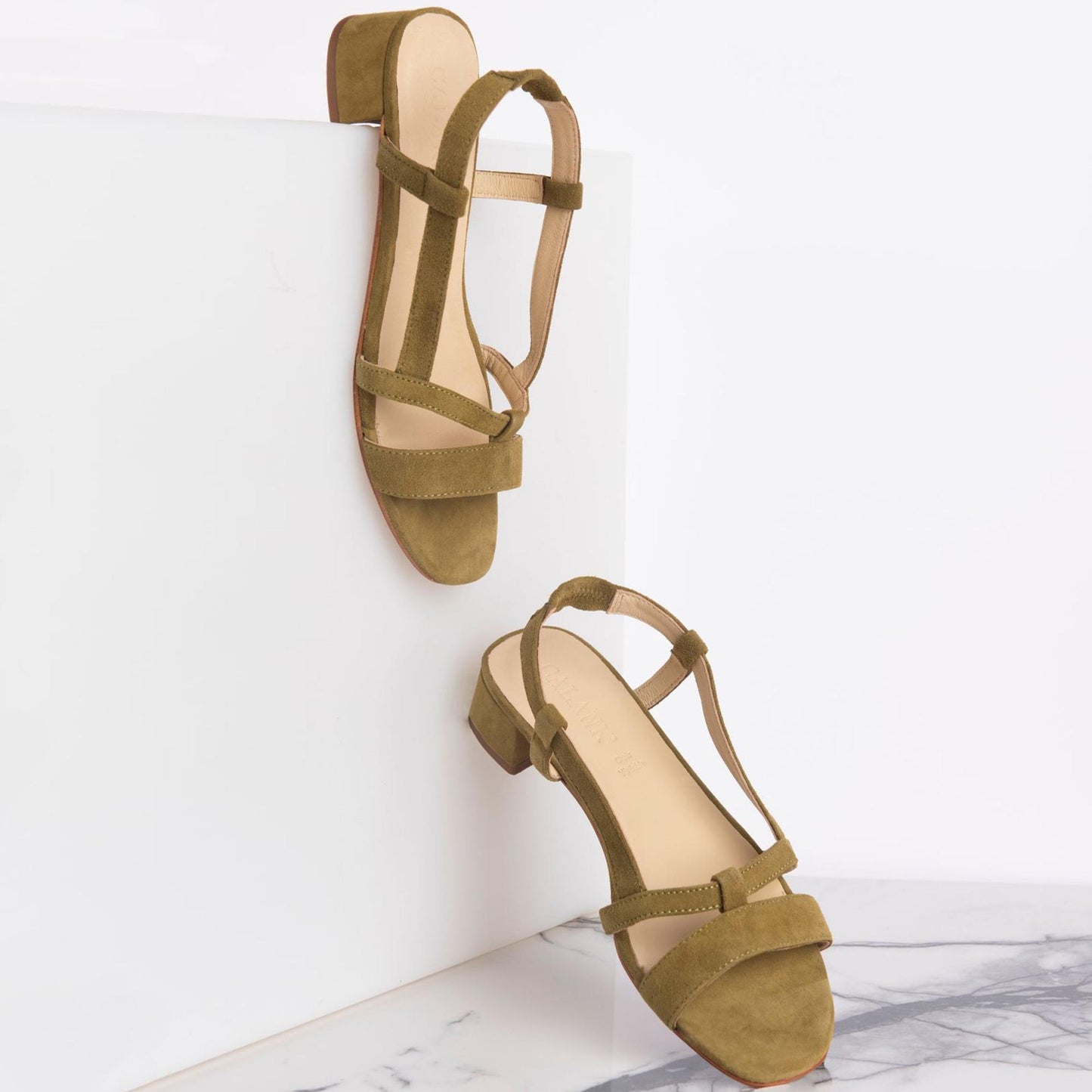 Nia sandales en cuir olive