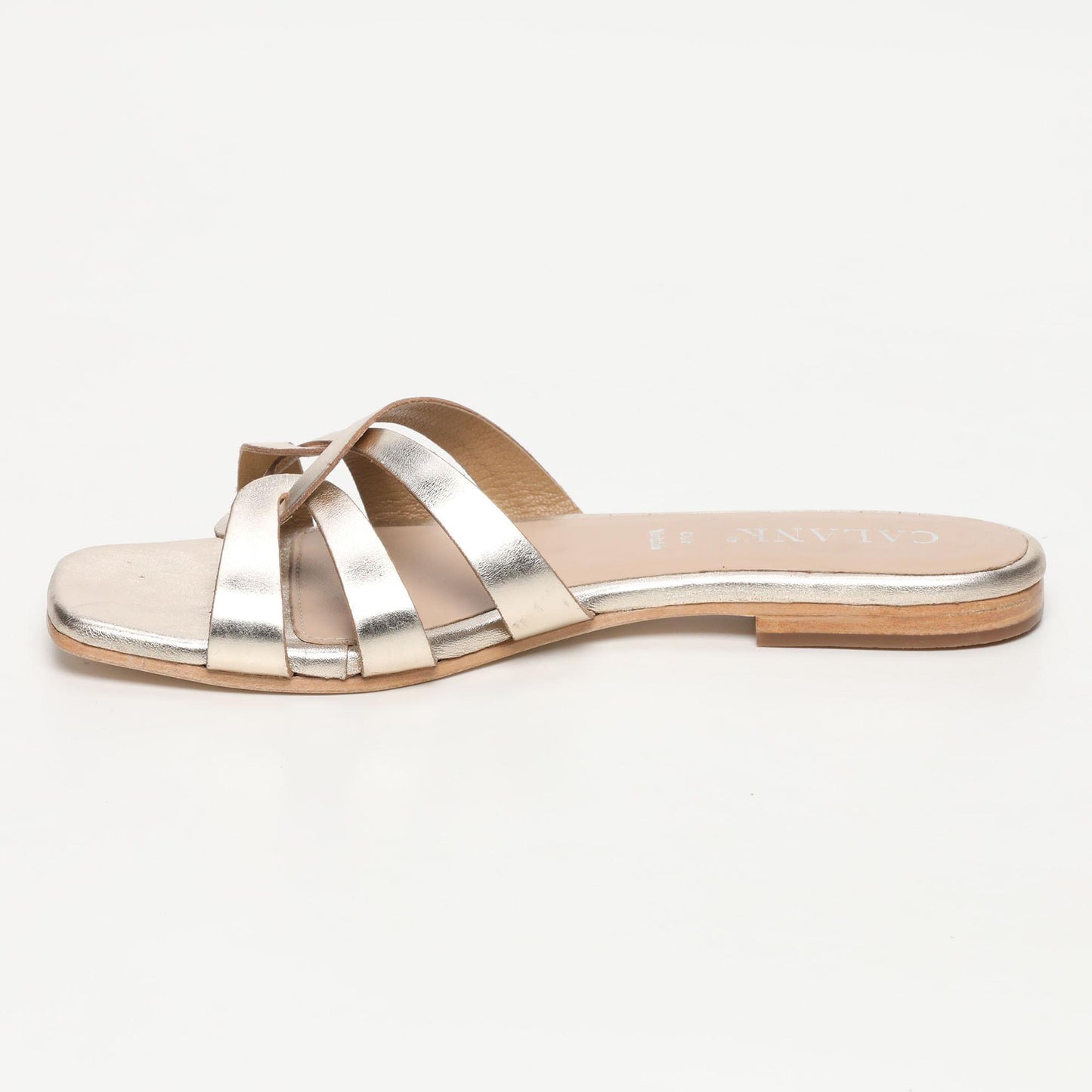 SARNO sandales en cuir gold